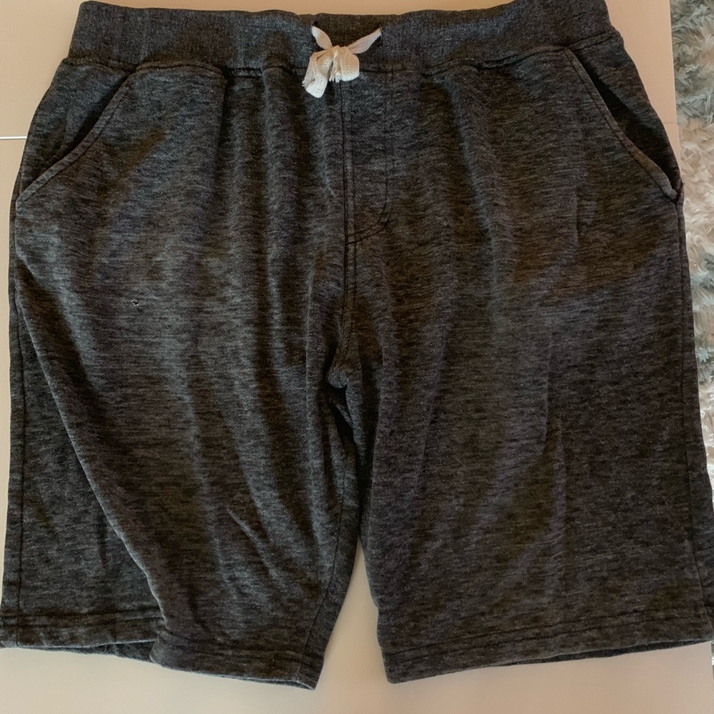 Men’s casual shorts